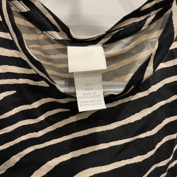 H&M Crop Top - Picture 3 of 3